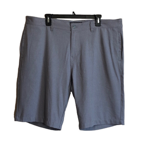 TRAVIS MATHEW Prestige Lifstyle Performance Mens Golf Shorts Size 40 Grey Stripe